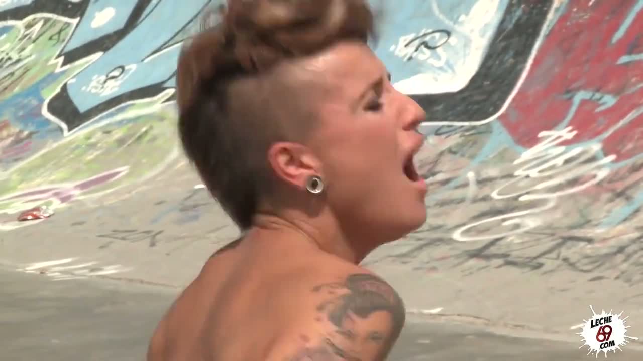 Baby Reed - Los skaters tambi;233#n follan